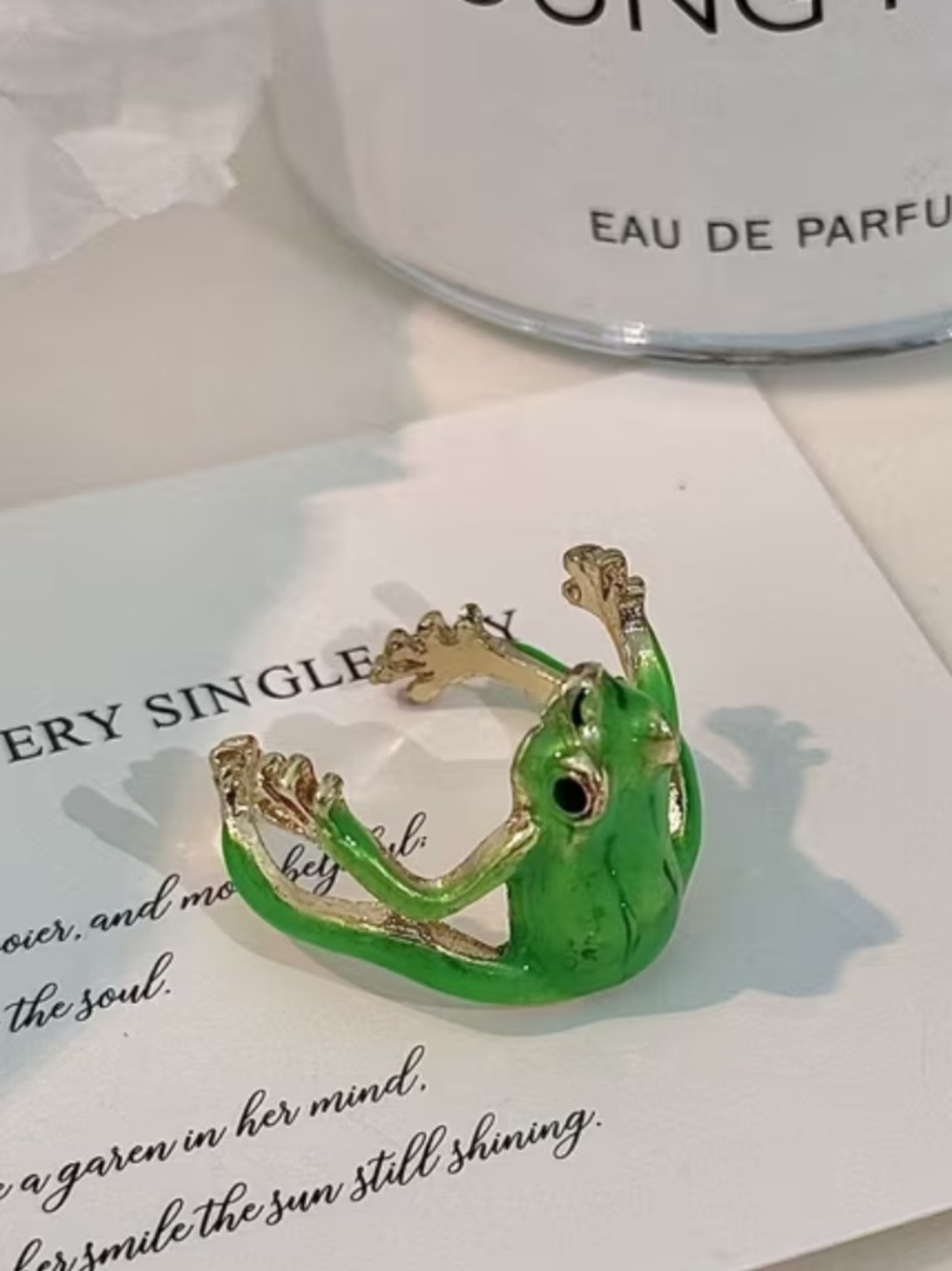 Adjustable Green Tree Frog Ring Gold Tone Enamel